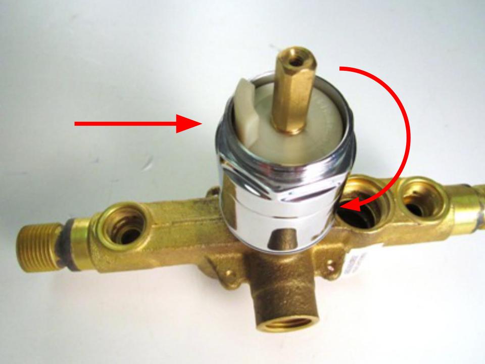  Re-install the retainer nut. To avoid over-tightening the retainer nut, hand tighten the retainer nut, and then use the adjustable pliers to apply a quarter turn. Approximately 10-14 lbs of torque are required to properly install the retainer nut.
